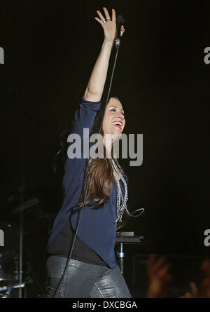 Alanis Morissette effettuando al Liverpool Echo Arena Liverpool, in Inghilterra - 30.11.12 con: Alanis Morissette dove: Live Foto Stock