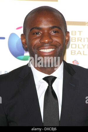 Fabrice Muamba BT British Olympic sfera mantenuta al Grosvenor House - arrivi a Londra, Inghilterra - 30.11.12 con: Fabrice Mua Foto Stock