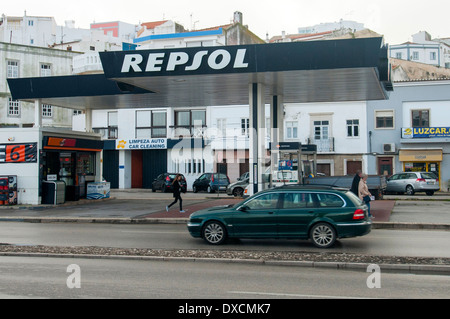 Repsol petrol station Lagos Portogallo Foto Stock