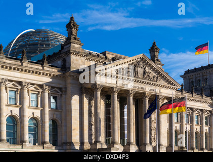 Il palazzo del Reichstag di Berlino, Germania, Europa Foto Stock