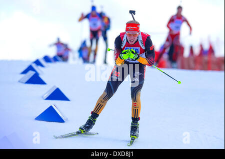 Oslo, Norvegia. 24 Mar, 2014. L'E.sulla Coppa del Mondo di Biathlon 2014 Daniel Boehm della Germania compete in uomini 15 chilometro mass start durante la Coppa del Mondo di Biathlon a Holmenkollen a Oslo, Norvegia. Credit: Azione Plus immagini di sport/Alamy Live News Foto Stock