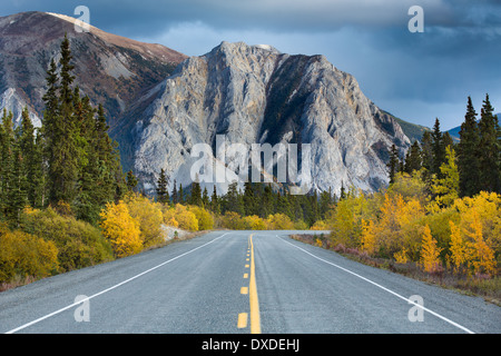 La strada di Skagway, Sud Klondike Highway, Yukon Territori, Canada Foto Stock