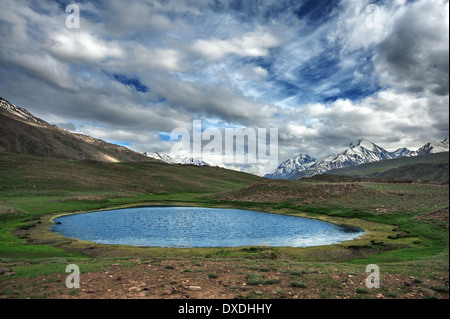 Himalaya lago nel periodo estivo Foto Stock