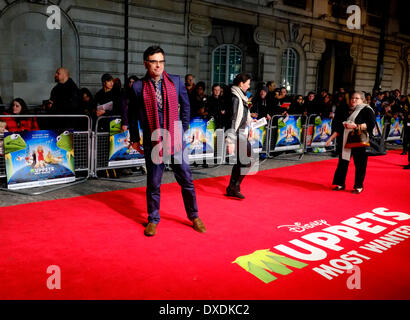 Mayfair, London, Regno Unito . 24 Mar, 2014. Jemaine Clement. Le stelle di 'Muppets Most Wanted' arrivano al Curzon Cinema in Mayfair per un VIP screening. Credito: Rachel Megawhat/Alamy Live News Foto Stock