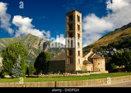 La dodicesima secolo catalano lombardo chiesa romanica di Sant Climent (Clemente) in Taull, Vall de Boi, Foto Stock