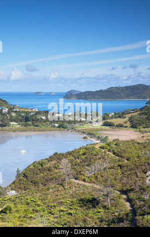 Vista del Coromandel Town Harbour, Penisola di Coromandel, Isola del nord, Nuova Zelanda Foto Stock
