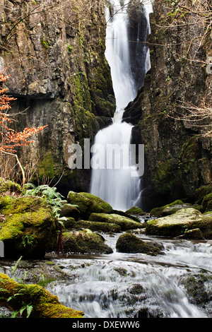 Forza Catrigg vicino Stainforth in Ribblesdale Yorkshire Dales Inghilterra Foto Stock