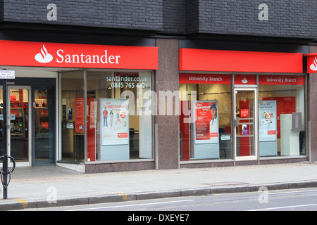 Santander ramo su Tottenham Court Road Foto Stock