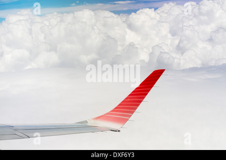 Cumulo Nimbus cloud visto da un aereo finestra sopra l'Argentina. Foto Stock