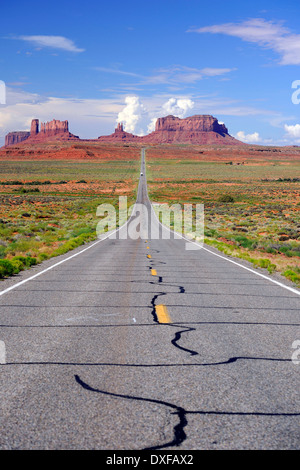 Visualizzare la Monument Valley, dall'autostrada 163, Utah, Stati Uniti d'America Foto Stock