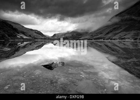 Tal Y Llyn nel Galles del Nord vicino Cadair Idris. Foto Stock