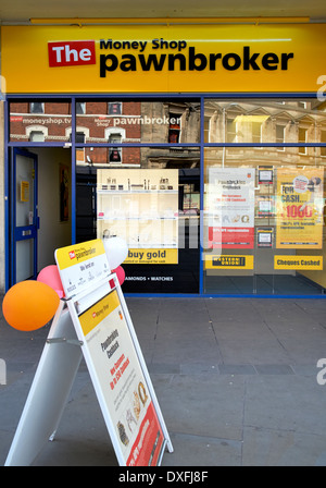 Il denaro shop Pawnbroker Derby Inghilterra Regno Unito Foto Stock