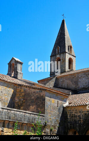 Monastero chiesa dell'ex monastero cistercense Abbaye du Thoronet, Dipartimento del Var, Provence-Alpes-Côte d'Azur, in Francia Foto Stock