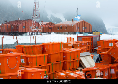 I materiali di consumo a base Orcadas che è un argentino stazione scientifica in Antartide e la più antica delle stazioni in Antartide Foto Stock