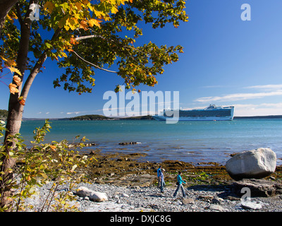 Nave da Crociera Caribbean Princess ormeggiato a Bar Harbor Maine USA 5 Foto Stock