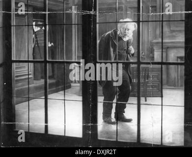 DER LETZTE MANN (GER) 1924 aka The Last Laugh EMIL JANNINGS Foto Stock