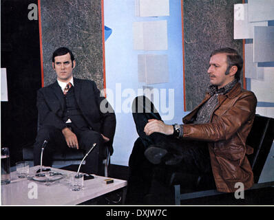 Monty Python's e ora qualcosa di completamente diverso (B Foto Stock