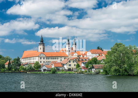 Il monastero di Strahov sul lago a Praga Central Bohemia Repubblica Ceca Foto Stock