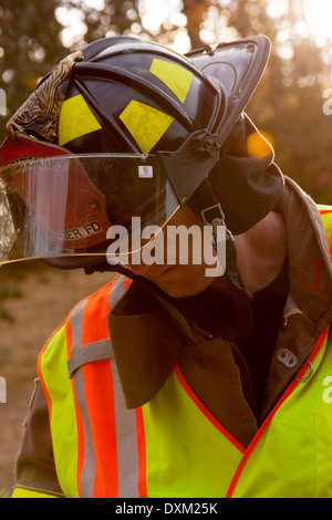 Firefighter Slinger Wisconsin Reparto antincendio Foto Stock