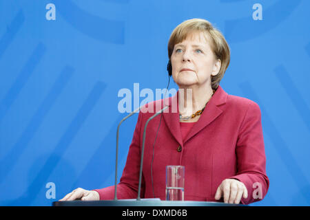 Berlino, Germania. Marzo 26th, 2014. Il primo ministro del Canada Harper e dal Cancelliere Merkel alla conferenza stampa nella Cancelleria tedesca a Berlino. / Immagine: il Cancelliere tedesco Angela Merkel. Credito: Reynaldo Chaib Paganelli/Alamy Live News Foto Stock