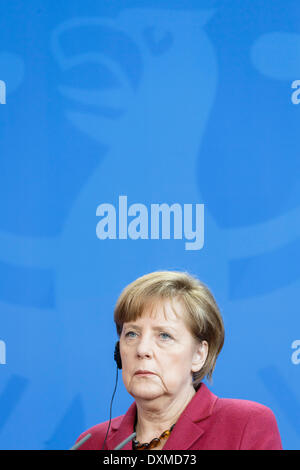 Berlino, Germania. Marzo 26th, 2014. Il primo ministro del Canada Harper e dal Cancelliere Merkel alla conferenza stampa nella Cancelleria tedesca a Berlino. / Immagine: il Cancelliere tedesco Angela Merkel. Credito: Reynaldo Chaib Paganelli/Alamy Live News Foto Stock