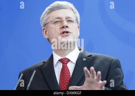 Berlino, Germania. 27 Mar, 2014. Il primo ministro di Kanada Harper e dal Cancelliere Merkel alla conferenza stampa nella Cancelleria tedesca a Berlino./immagine: il primo ministro di Kanada Harper, il 27 marzo 2014. Credito: Reynaldo Paganelli/NurPhoto/ZUMAPRESS.com/Alamy Live News Foto Stock