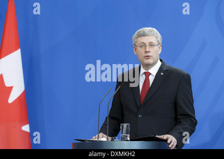 Berlino, Germania. 27 Mar, 2014. Il primo ministro di Kanada Harper e dal Cancelliere Merkel alla conferenza stampa nella Cancelleria tedesca a Berlino./immagine: il primo ministro di Kanada Harper, il 27 marzo 2014. Credito: Reynaldo Paganelli/NurPhoto/ZUMAPRESS.com/Alamy Live News Foto Stock