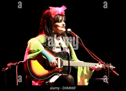 Wroclaw, Polonia. Il 27 marzo, 2014. Il tedesco cantante, attrice Nina Hagen di eseguire durante la 35. Przeglad Piosenki Aktorskiej festival di Wroclaw, Polonia, giovedì 27 marzo, 2014. Credito: Piotr Zajac/Alamy Live News Foto Stock