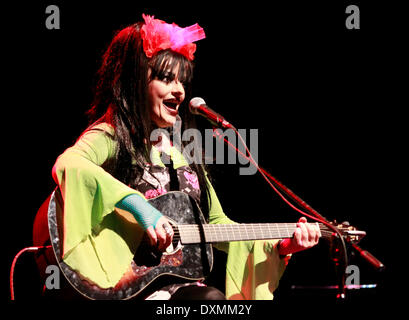 Wroclaw, Polonia. Il 27 marzo, 2014. Il tedesco cantante, attrice Nina Hagen di eseguire durante la 35. Przeglad Piosenki Aktorskiej festival di Wroclaw, Polonia, giovedì 27 marzo, 2014. Credito: Piotr Zajac/Alamy Live News Foto Stock