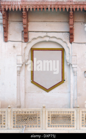 Dettaglio decorativo di una facciata in Bikaner, India Foto Stock