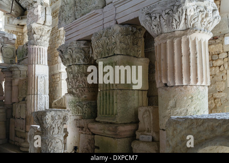 Resta gallo-romana nel museo di archeologia a Saintes, Poitou-Charente, Francia Foto Stock