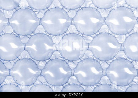 Blue Bubble wrap con extra large bolle blu per imballaggio di grandi oggetti fragili. Foto Stock