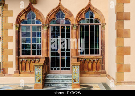 Vetro colorato porte e finestre, Ca' d'Zan Mansion, Museo Ringling, Sarasota, Florida Foto Stock