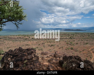 Lake Baringo, Kenya, Africa foto di vista con la tempesta di avvicinamento Foto Stock