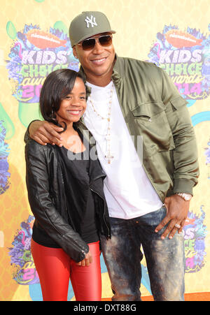 Los Angeles, California, USA. 29 Mar, 2014. LL Cool J & Nina Simone Smith arriva per il 2014 Kids' Choice Awards al centro theGalen. Credito: Lisa O'Connor/ZUMAPRESS.com/Alamy Live News Foto Stock