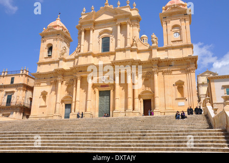 Cattedrale di Noto costruita in stile barocco siciliano, Foto Stock