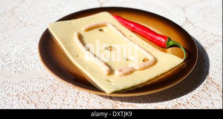 Antipasto tra i pasti, peperoncino, pasta di caviale e formaggio. Foto Stock