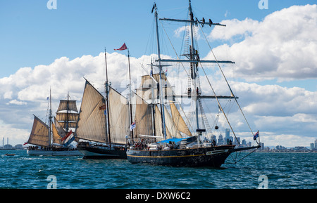 Tall Ships su Port Phillip Foto Stock