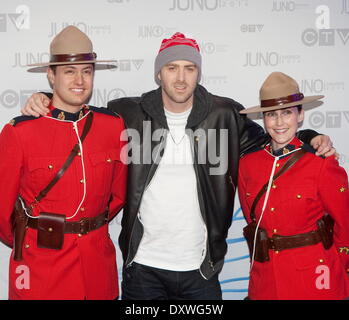 Winnipeg, Manitoba, Canada. 30 Mar, 2014. Classificata arriva sul tappeto rosso al 2014 Juno Awards presso il centro MTS. © Heinz Ruckemann/ZUMA filo/ZUMAPRESS.com/Alamy Live News Foto Stock