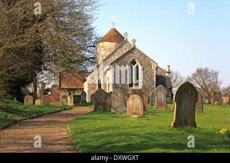 Una vista della parrocchia di Tutti i Santi a Freethorpe, Norfolk, Inghilterra, Regno Unito. Foto Stock