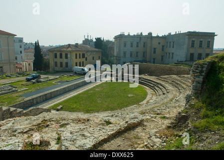 Il teatro romano di Pola Foto Stock