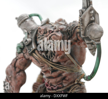 Skaven Rat Ogre + clan formatrice Packmasters dipinta da fotografo Foto Stock