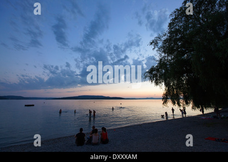 In Germania, il lago di Costanza, Reichenau Islanda, Tramonto, Deutschland, Bodensee, isola di Reichenau, Sonnenuntergang Foto Stock