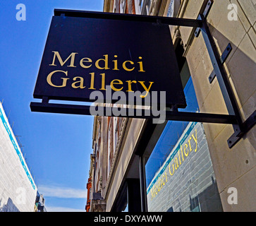 La galleria dei Medici su Cork Street, Mayfair, London, England, Regno Unito Foto Stock