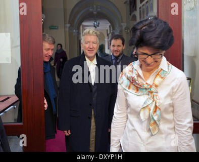 David Lynch incontra il presidente di Bydgoszcz Rafal Bruski in Polonia con: David Lynch dove: Bydgoszcz Polonia quando: 24 Nov 2012 Foto Stock