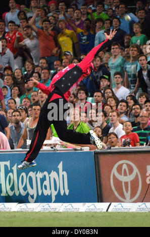 Big Bash League 2012/13: Sydney Sixers vs. Sydney Thunder con: Nic Maddinson dove: Sydney Australia quando: 08 Dic 2012 Foto Stock