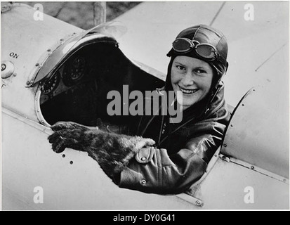 Nancy Bird in Gipsy Moth al Kingsford Smith Flying School, 1933 / dal fotografo sconosciuto Foto Stock