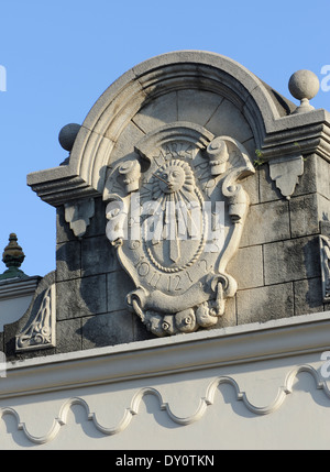 Il Sundial inscritto "Ave Maria" PVR su un edificio. Antigua Guatemala, Repubblica del Guatemala Foto Stock