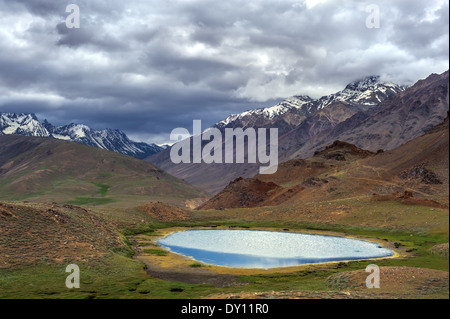 Himalaya lago nel periodo estivo Foto Stock