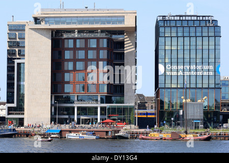 L'Amsterdam Central Public Library, progettato dall'architetto tedesco Jo Coenen Foto Stock